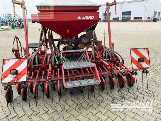 Sembradora - Kverneland - accord da-s drillkombination