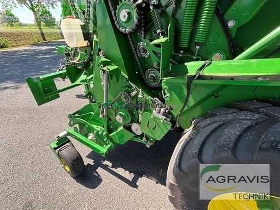 Empacadora gigant - John Deere - v461r