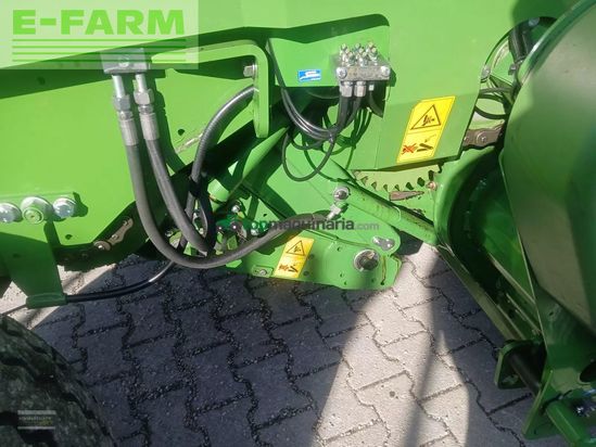 Empacadora gigant - Krone - comprima v 1500