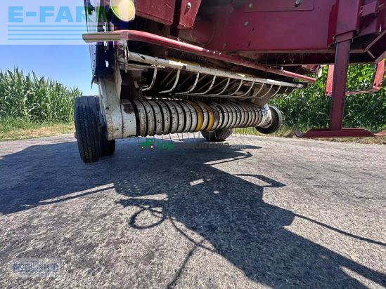 Empacadora gigant - New Holland - 5950