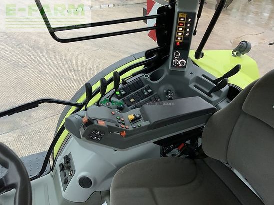 Tractor agrícola - Claas - arion 650 tractor (st25369)