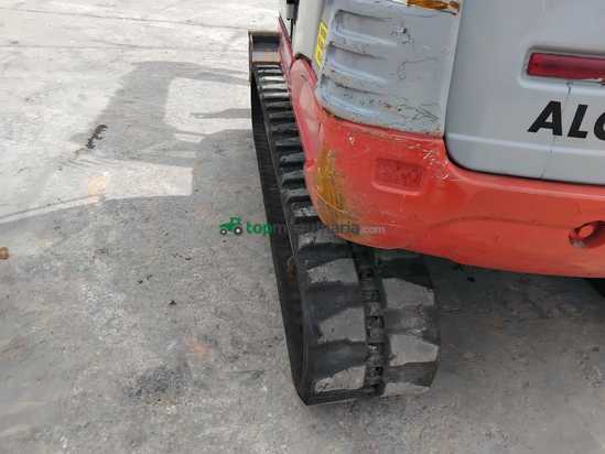 Miniexcavadora TAKEUCHI TB250