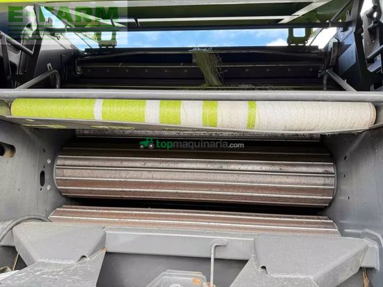 Empacadora gigant - Claas - rollant 520 rf