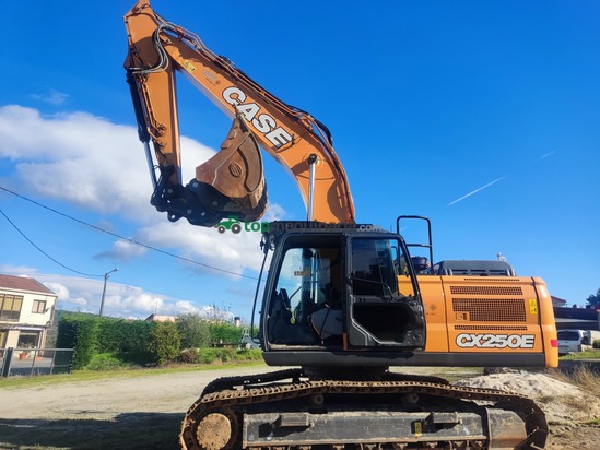 Excavadora - CX250E