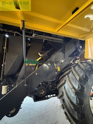 Cosechadora de Cereal - New Holland - cs 6080 mit 6,10m varifeed