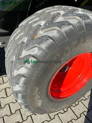 Empacadora gigant - Claas - quadrant 5300 rc