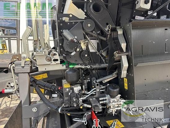 Empacadora gigant - Claas - variant 585 rc pro