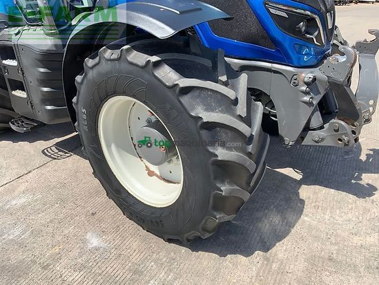 Tractor agrícola - Valtra - t154 hi tech tractor (st26619)