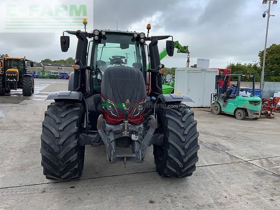 Tractor agrícola - Valtra - t174 versu unlimited tractor (st26322)