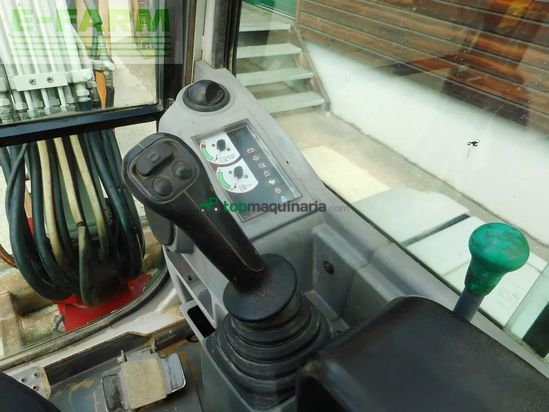 Excavadora - Takeuchi - tb 228 ( 2.810kg ) powertilt