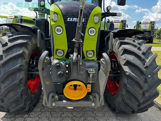 Tractor agrícola - Claas - arion 660 cmatic
