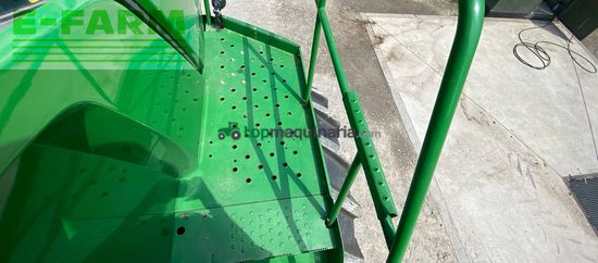 Cosechadora de Cereal - John Deere - 8300