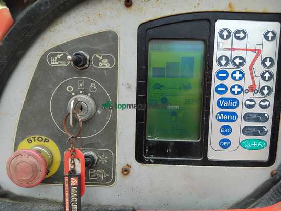 Brazo MANITOU 160ATJ EJE OSCILANTE