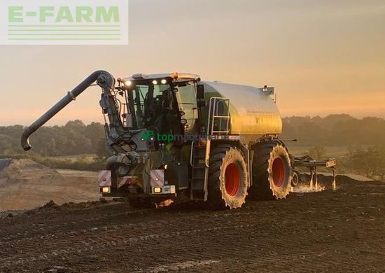 Cuba de purin - Claas - Xerion 3800 SADDLE TRAC