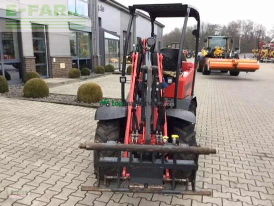 Minicargadora - Schaffer - 2630