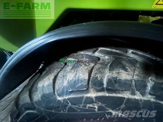 Empacadora gigant - Claas - rollant 454 rc uniwrap