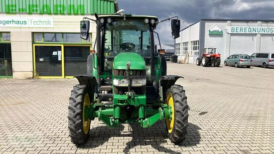Tractor agrícola - John Deere - 5820