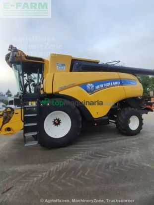 Cosechadora de Cereal - New Holland - cr 9.80