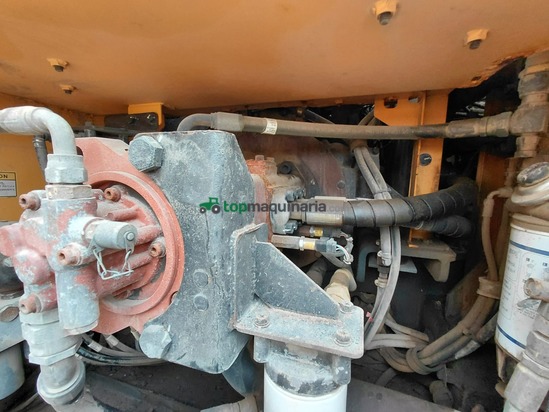 Excavadora HYUNDAI HX220L