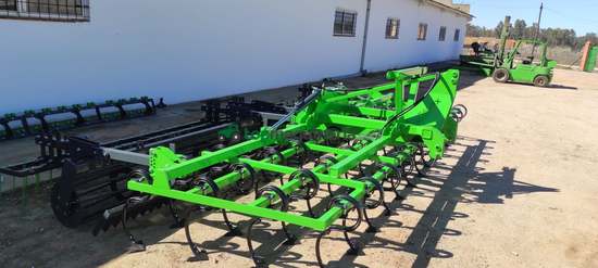 VIBROCULTIVADOR TAREX 45X12 + REFUERZO