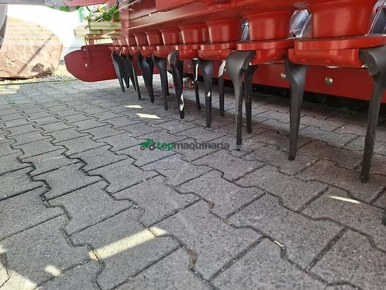 Sembradora - Kverneland - e-drill mit s-serie kreiselegge