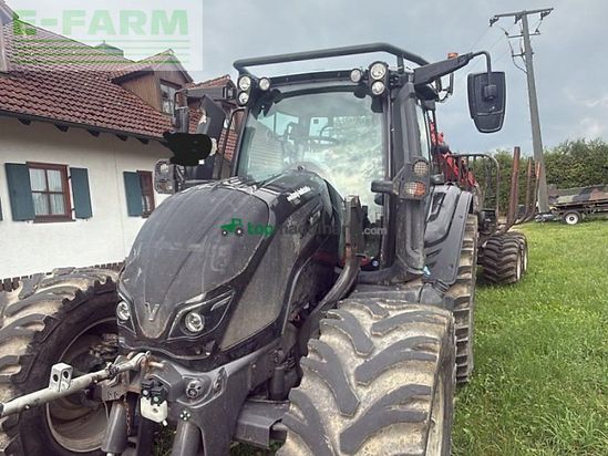 Tractor agrícola - Valtra - n 134 a mit rüfa
