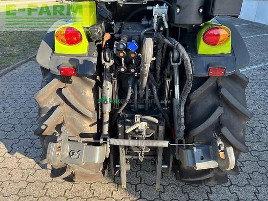 Tractor agrícola - Claas - nexos 240 s stage v
