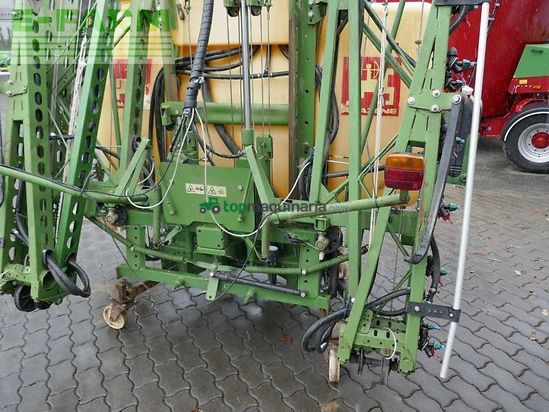 Atomizador - Amazone - uf 1000+fronttank & section control 15m gestänge