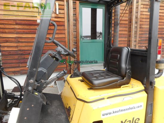 Elevadora - Yale - gdp30tf triplex + ss + 4. kreis + halbkabine