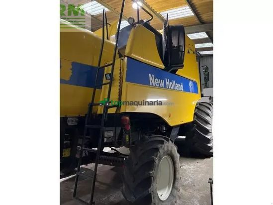 Cosechadora de Cereal - New Holland - csx7080