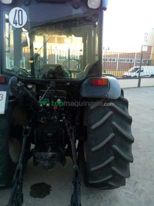 Tractor agrícola - New Holland - TN95FA con Pala Leon 3.40