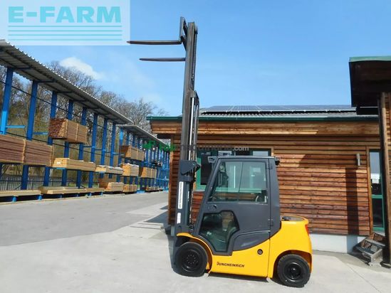 Elevadora - Jungheinrich - dfg425s triplex 4,4m + ss + kabine
