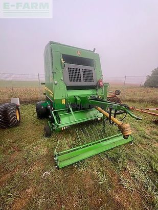 Empacadora gigant - John Deere - 582