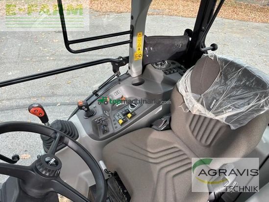 Tractor agrícola - Claas - nexos 240 l