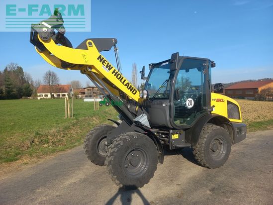Minicargadora - New Holland - w50c