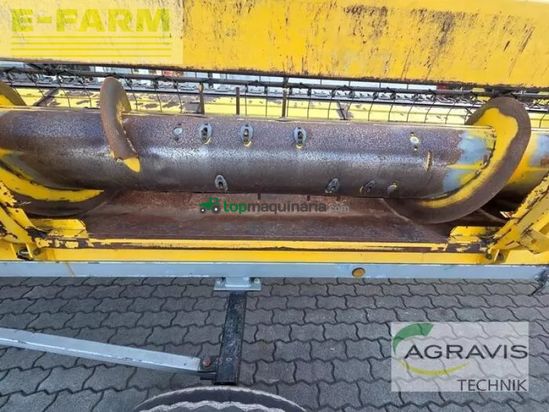 Cosechadora de Cereal - New Holland - cs 640