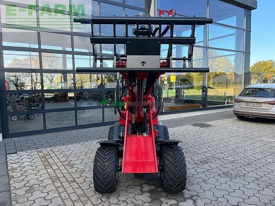 Minicargadora - Schaffer - 2028