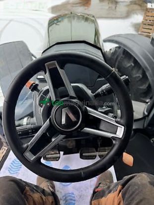 Tractor agrícola - Valtra - t235d