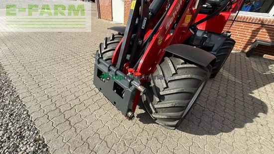 Minicargadora - Schaffer - nordic 30+