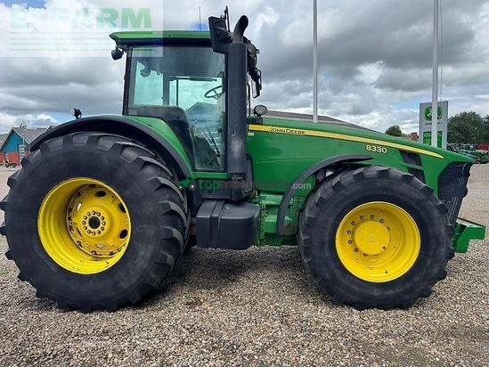 Tractor agrícola - John Deere - 8330