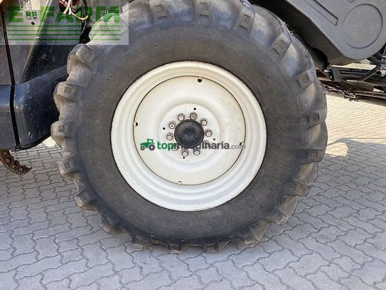 Cosechadora de Cereal - New Holland - cr 9090