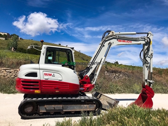 Excavadora Takeuchi - TB290 