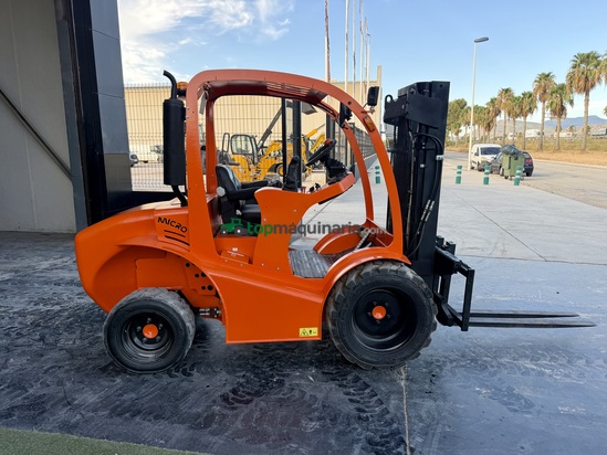 Carretilla Elevadora Mast Explorer H 16D 4x4