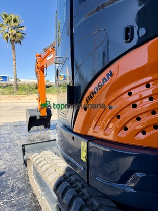 Excavadora Doosan DX35 Z
