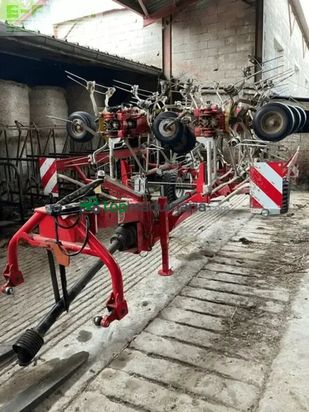 Henificador - Pöttinger - faneuse hit 12-14 t