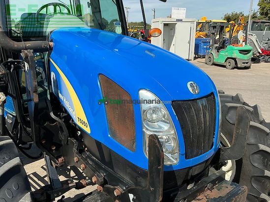 Tractor agrícola - New Holland - t5050 tractor (st27259)
