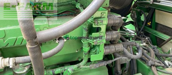 Cosechadora de Cereal - John Deere - 8700