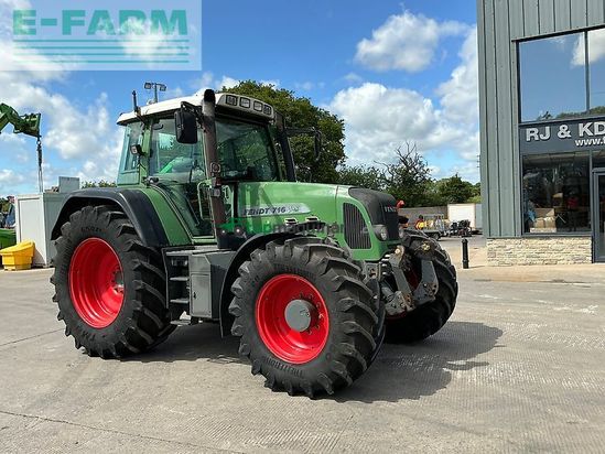 Tractor agrícola - Fendt - 716 tractor (st25458)