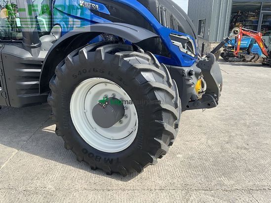 Tractor agrícola - Valtra - t195 versu tractor (st23736) Versu