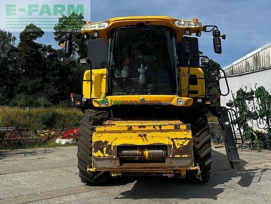 Cosechadora de Cereal - New Holland - cr 9070 elev